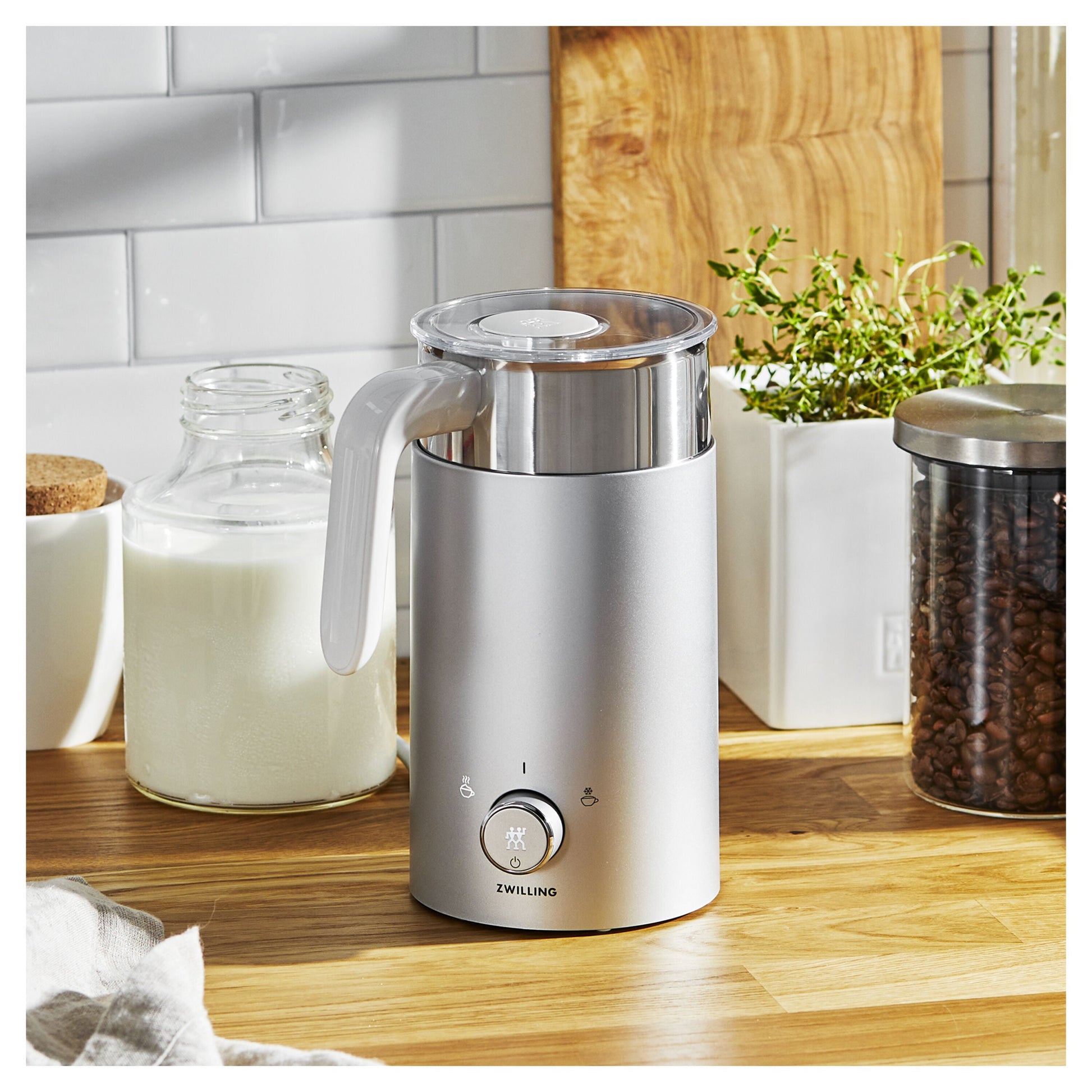 ZWILLING Enfinigy Milk Frother, 400 mL, Silver-1