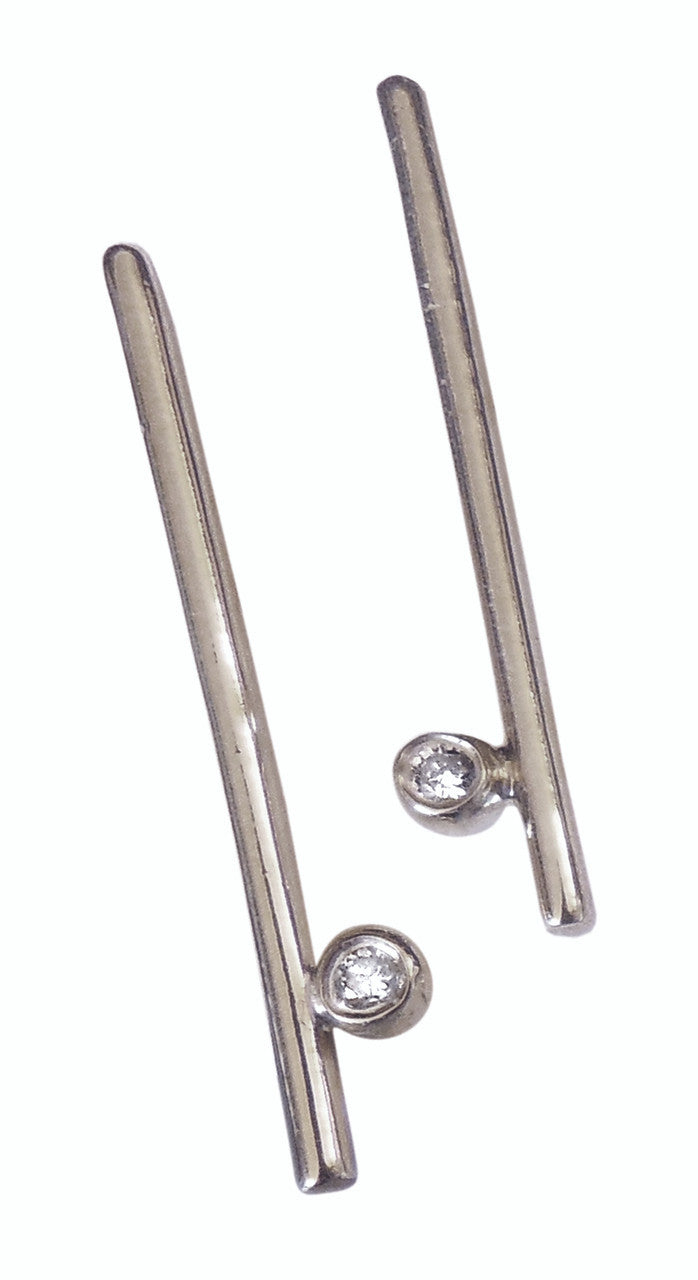 Dot & Line- 18K Gold with One Diamond Necklace-7