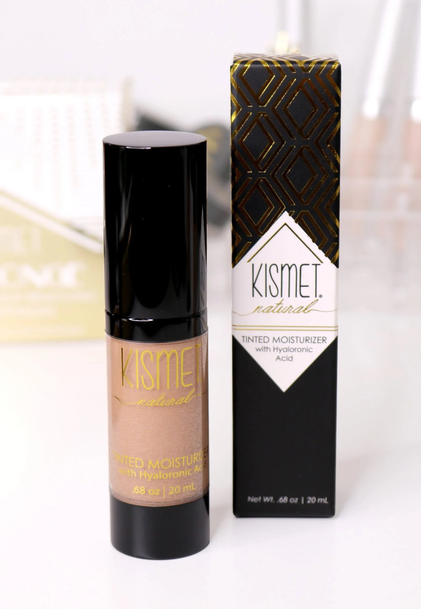 Natural Tinted Moisturizer With Hyaluronic Acid-2